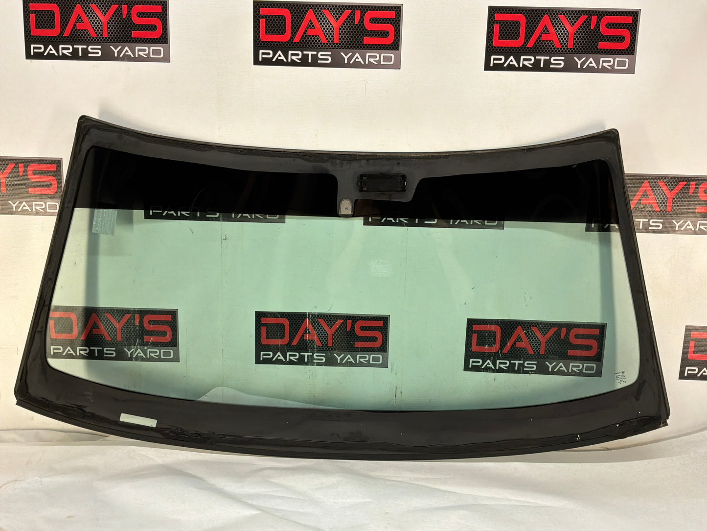 2014 Chevy Camaro ZL1 Front Windshield Window Glass OEM LOCAL PICK UP ONLY