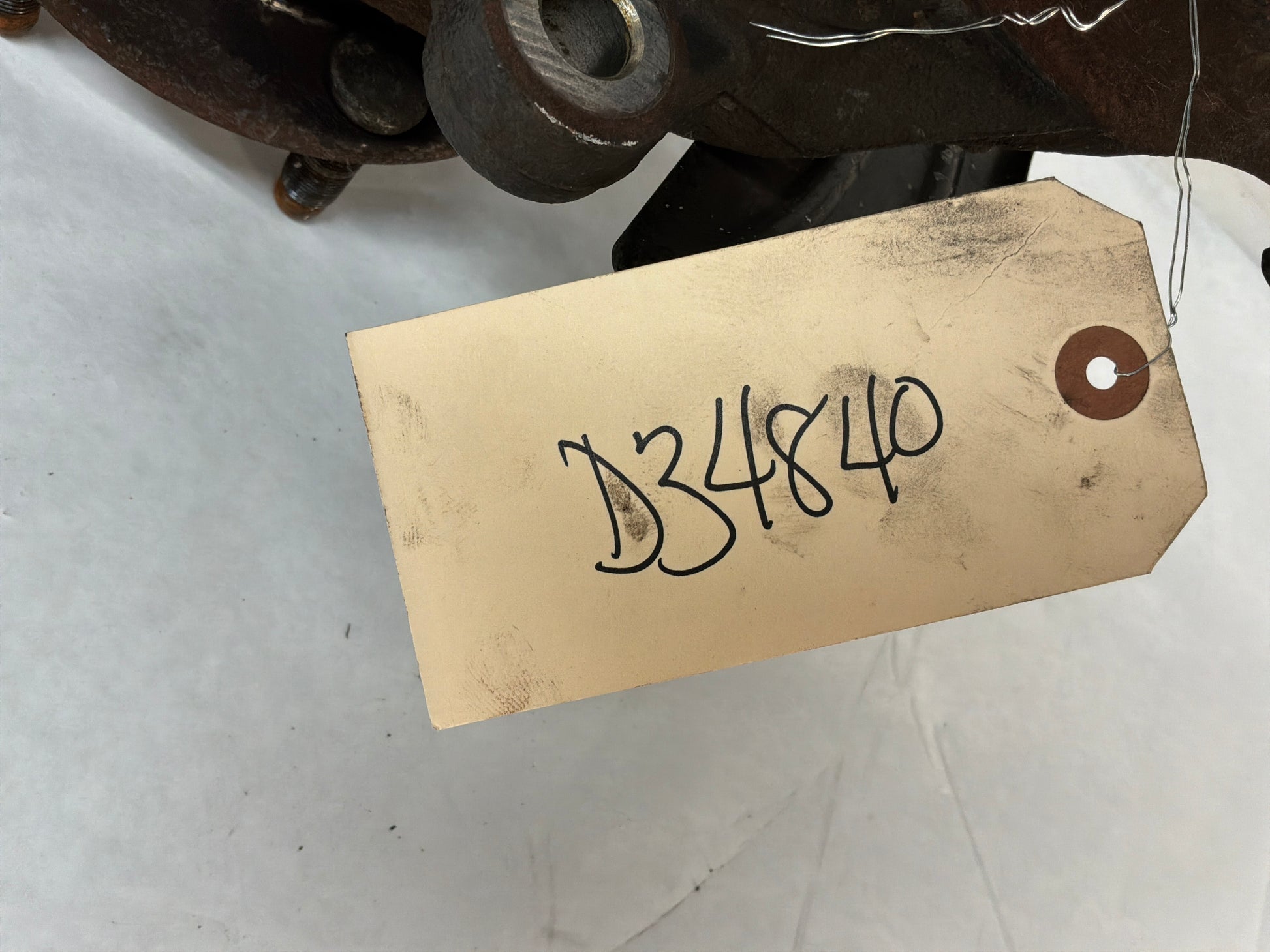 Rh front spindle - Day's Parts Yard