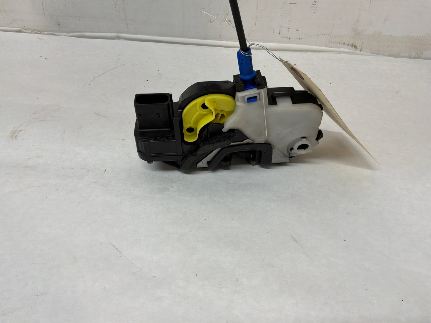 Lh front actuator - Day's Parts Yard