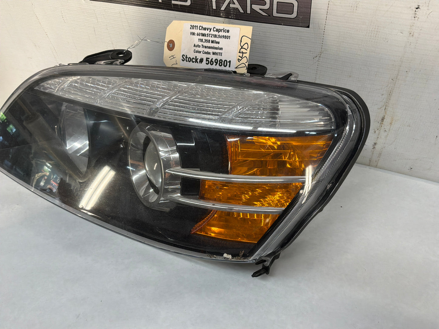 Lh headlight - Day's Parts Yard