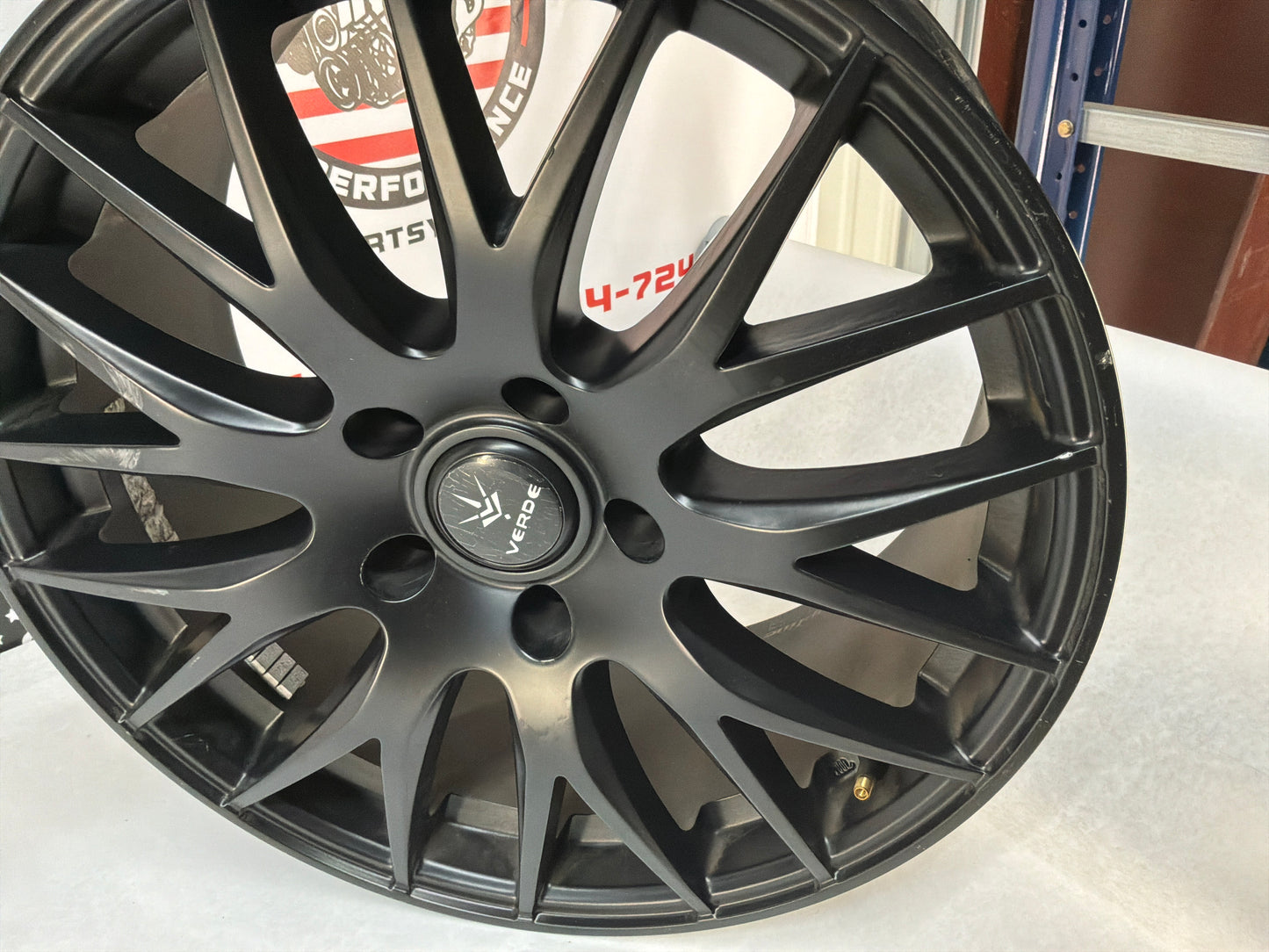 2005 Pontiac GTO 18x8 Verde Saga Aftermarket Wheels Set