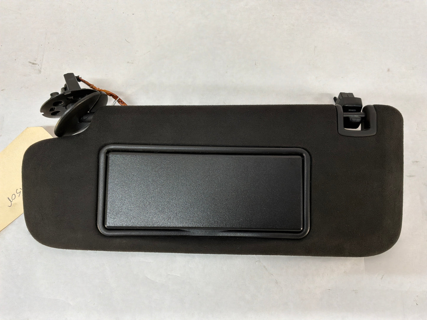 2016 Cadillac CTS-V Sedan RH & LH Sunvisor Sun Visor Shade Set w/ Clips OEM