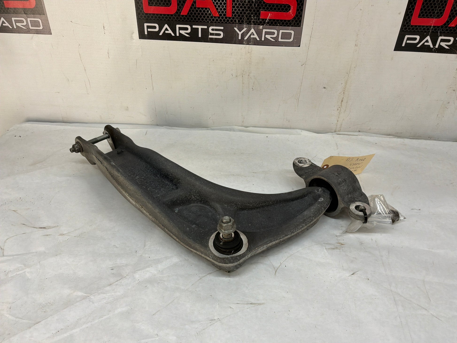 Control arm - Day's Parts Yard