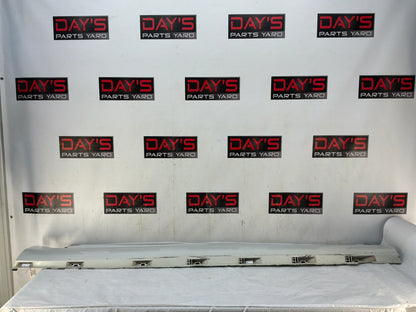 Rh rocker - Day's Parts Yard