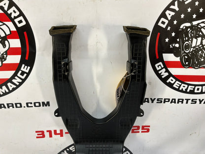 2009 Pontiac G8 GT HVAC Rear Floor Center Console Air Vent Duct Horse Shoe OEM - Day's Parts Yard