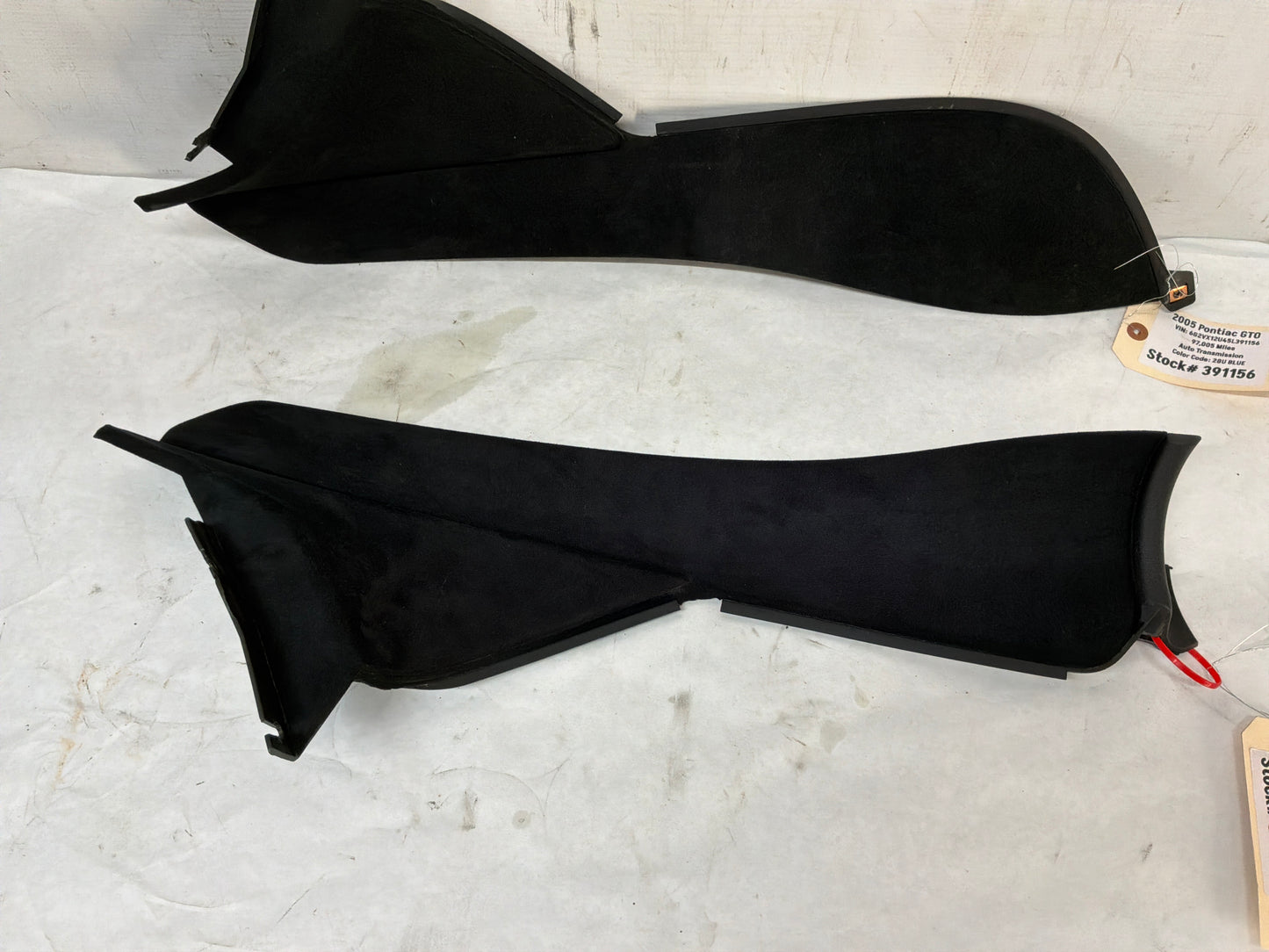Center console trim - Day's Parts Yard