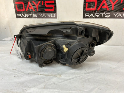 Rh headlight - Day's Parts Yard