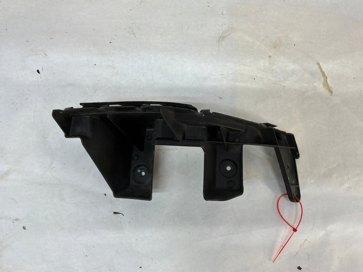 2008 Pontiac G8 GT RH Passenger Bumper Brackets Guides Supports Mounts OEM