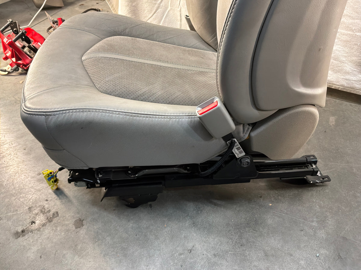 2009 Cadillac CTS-V Seats Fronts and Rears Leather and Suede OEM Titanium