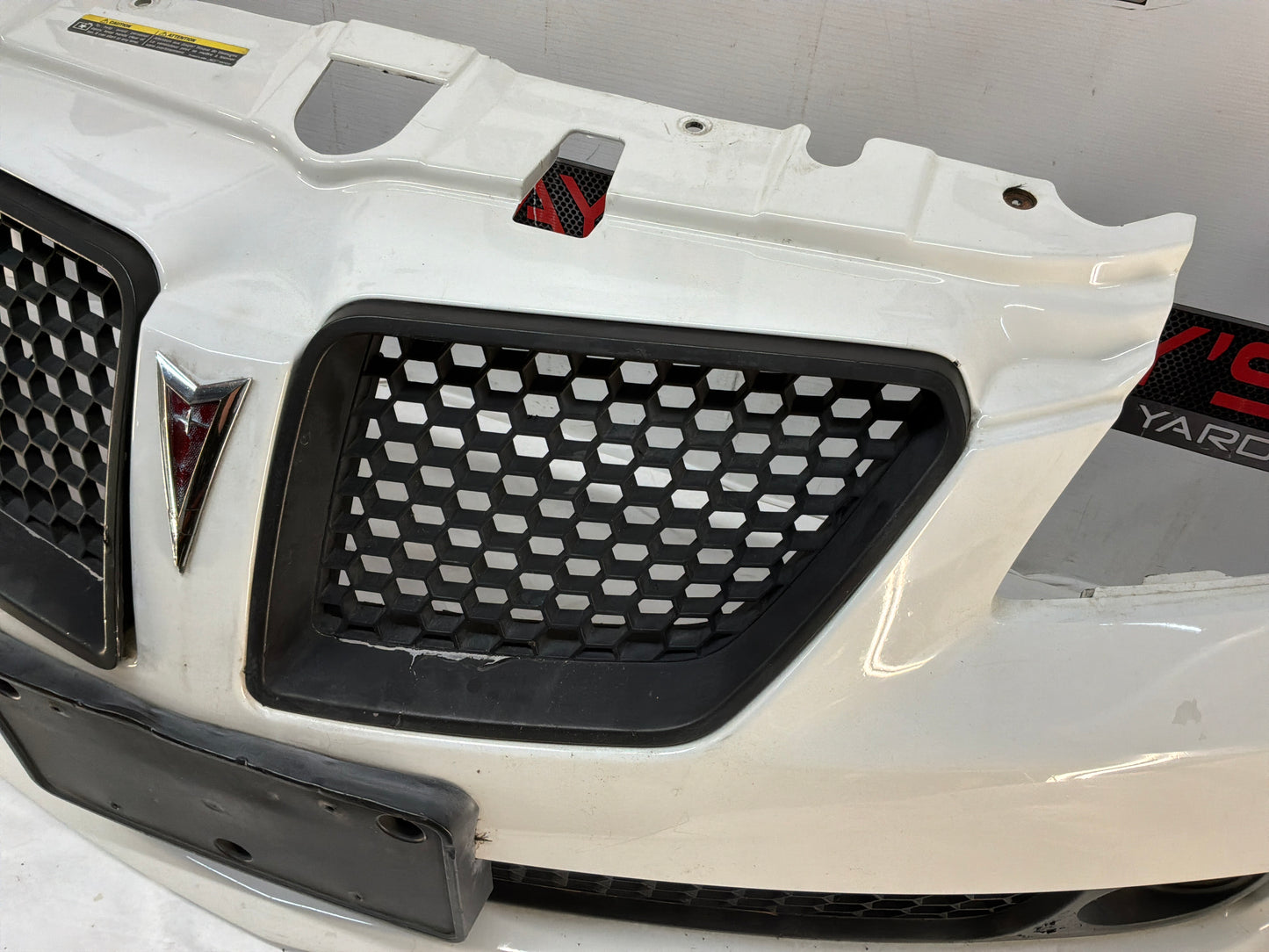 2008 Pontiac G8 GT Front Bumper Cover Fascia Assembly Grilles OEM