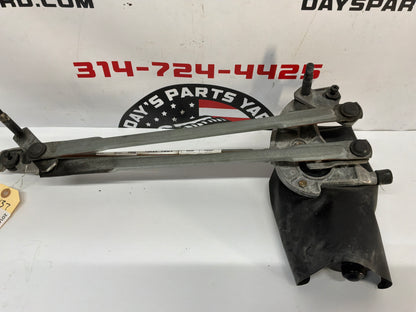 2014 Chevy SS Sedan Windshield Wiper Linkage Arm w Motor OEM