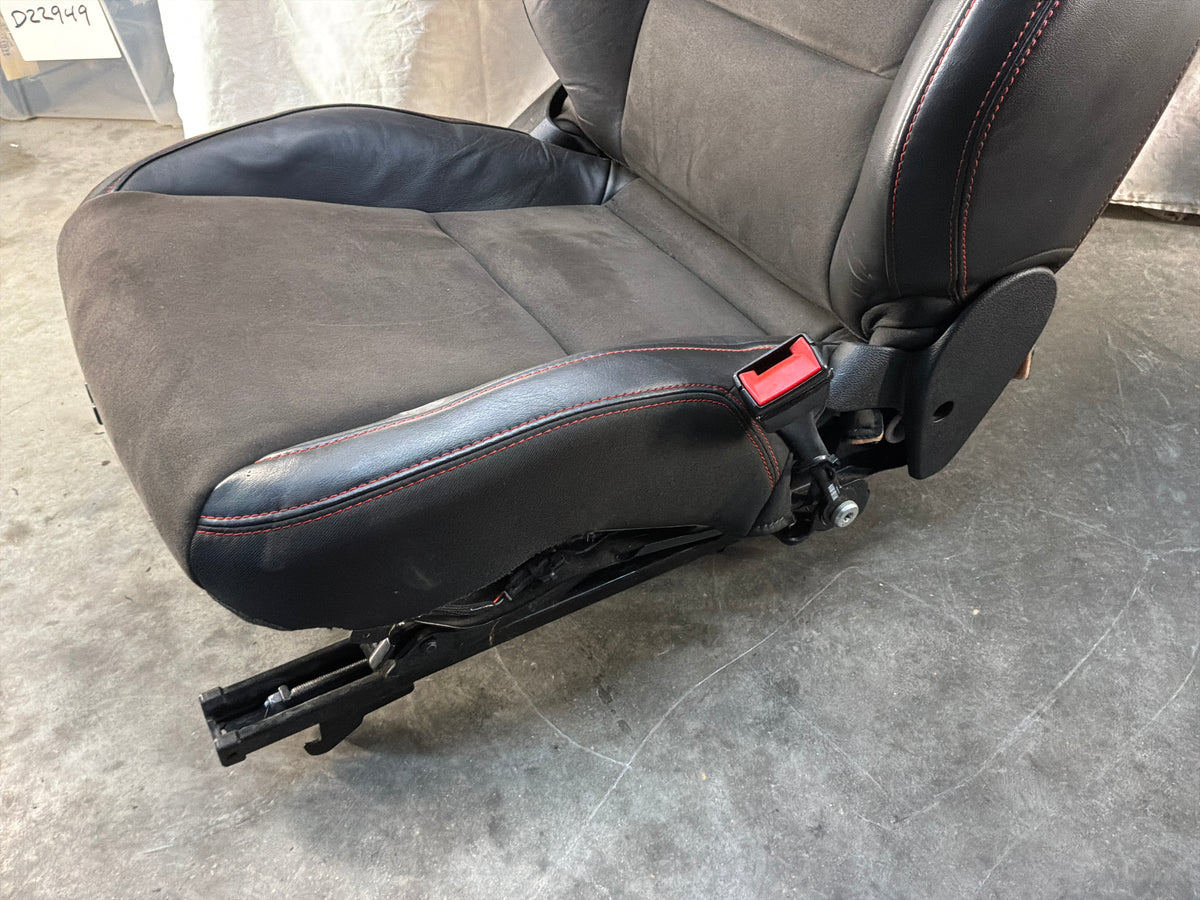 2013 Chevy Camaro ZL1 Seats Black Leather Suede Alcantara Front and Rear OEM