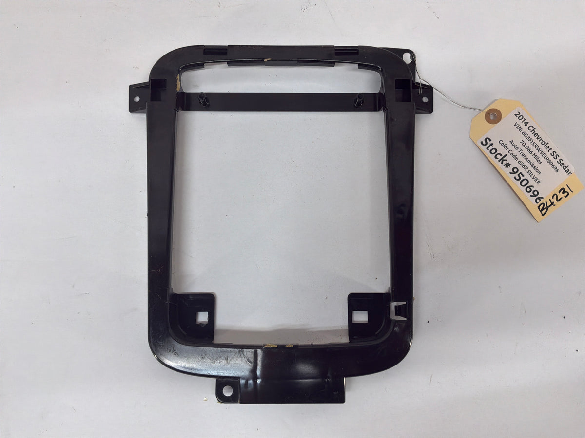 2015 Chevy SS Sedan Over Head Console Dome Light Frame Bracket Bezel OEM