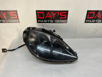 Rh headlight - Day's Parts Yard