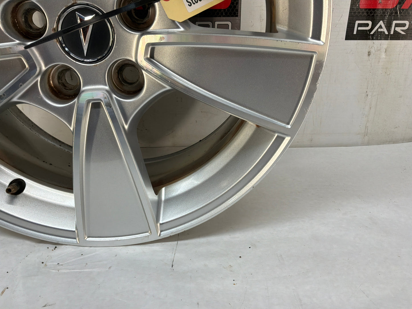 2008 Pontiac G8 GT Factory OEM Wheel 18x8