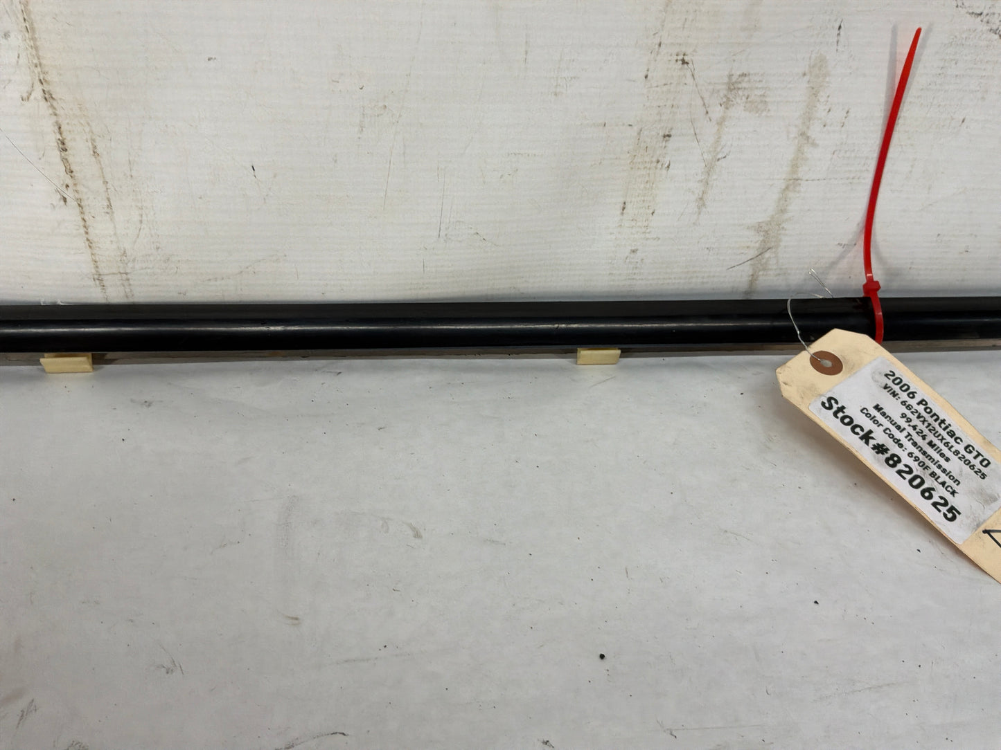 Belt molding - Day's Parts Yard