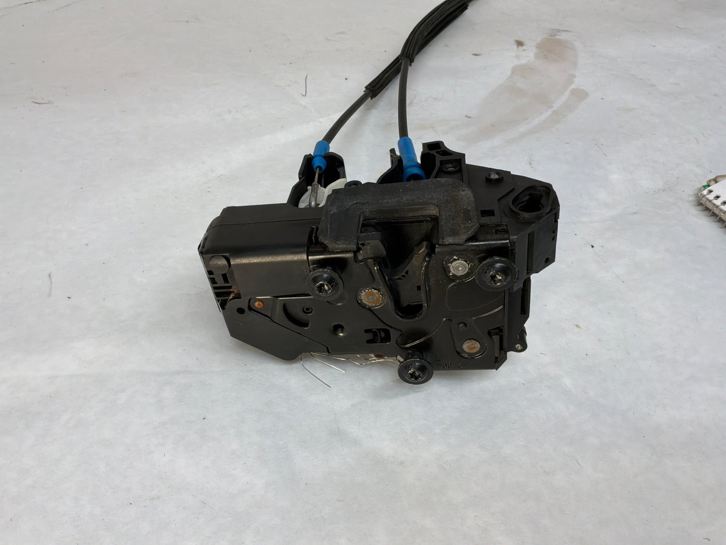 2008 Pontiac G8 GT LH Driver Front Door Lock Actuator OEM