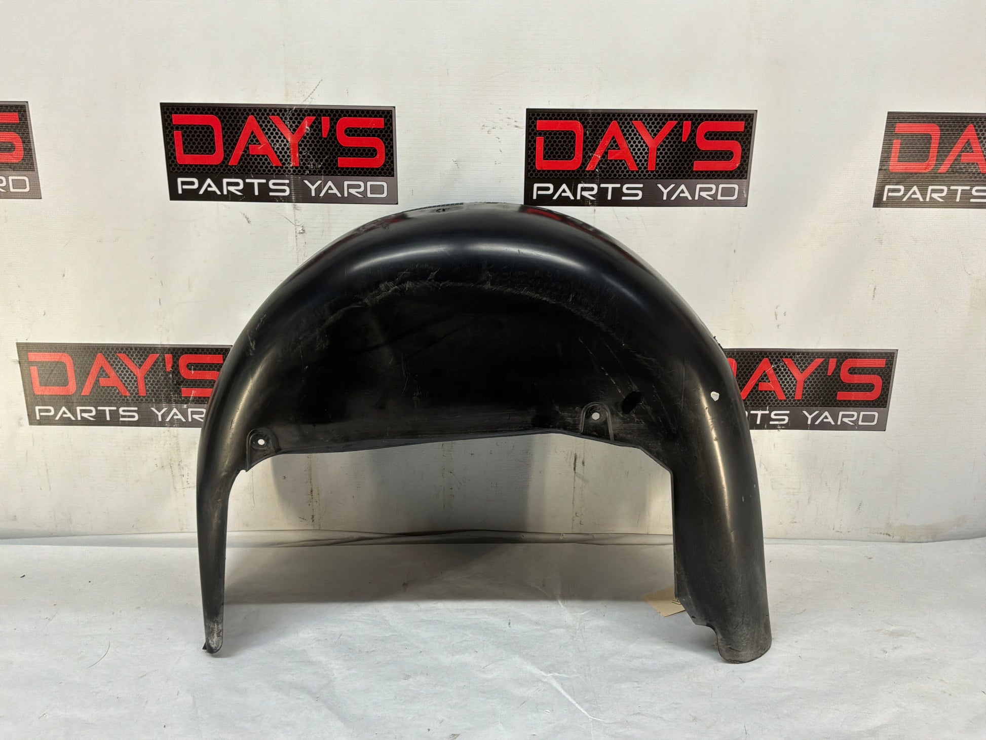Lh wheel liner - Day's Parts Yard