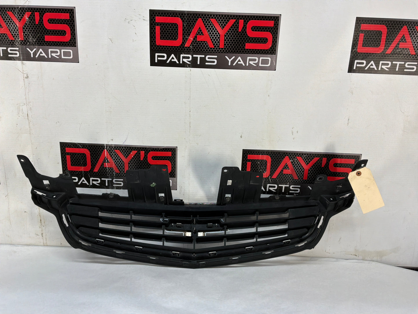 Front grille - Day's Parts Yard