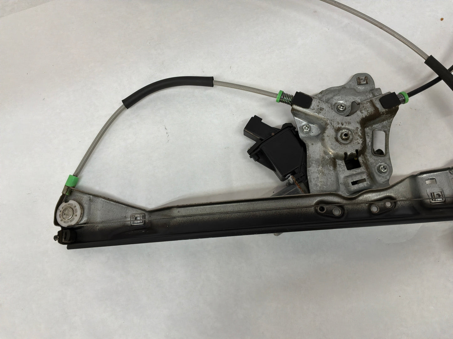 2017 Chevy SS Sedan RH Passenger Front Window Regulator Motor OEM