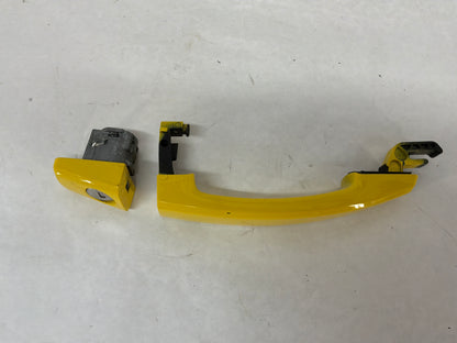Lh exterior door handle - Day's Parts Yard