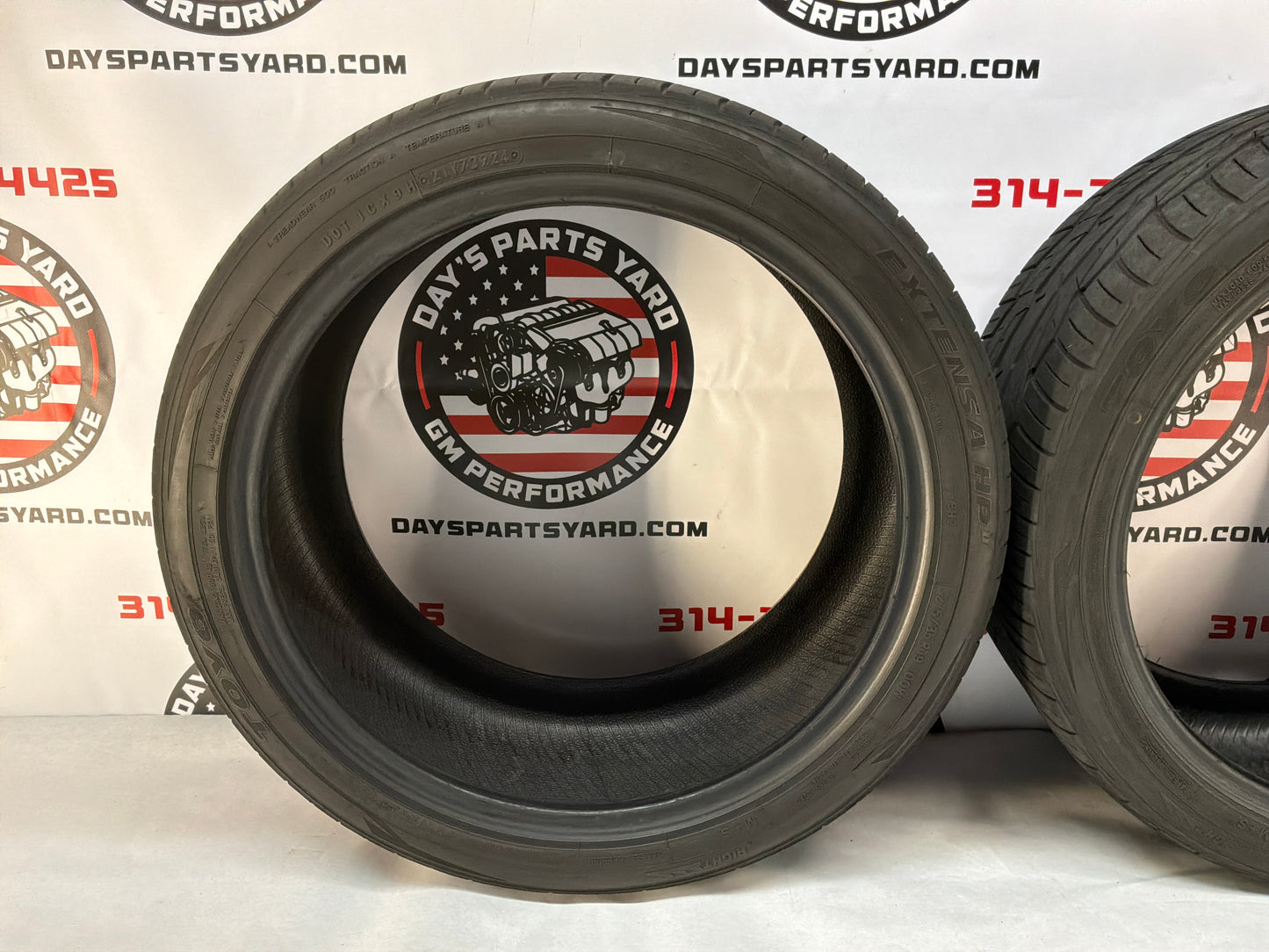 Toyo Exstensa HP 275/35/19 Set of 2
