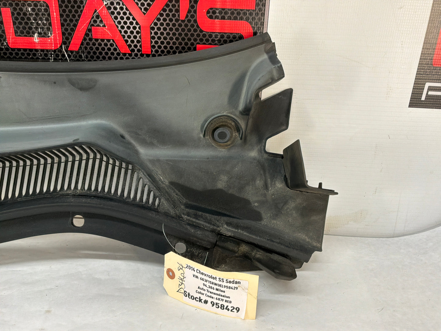 Cowl - Day's Parts Yard