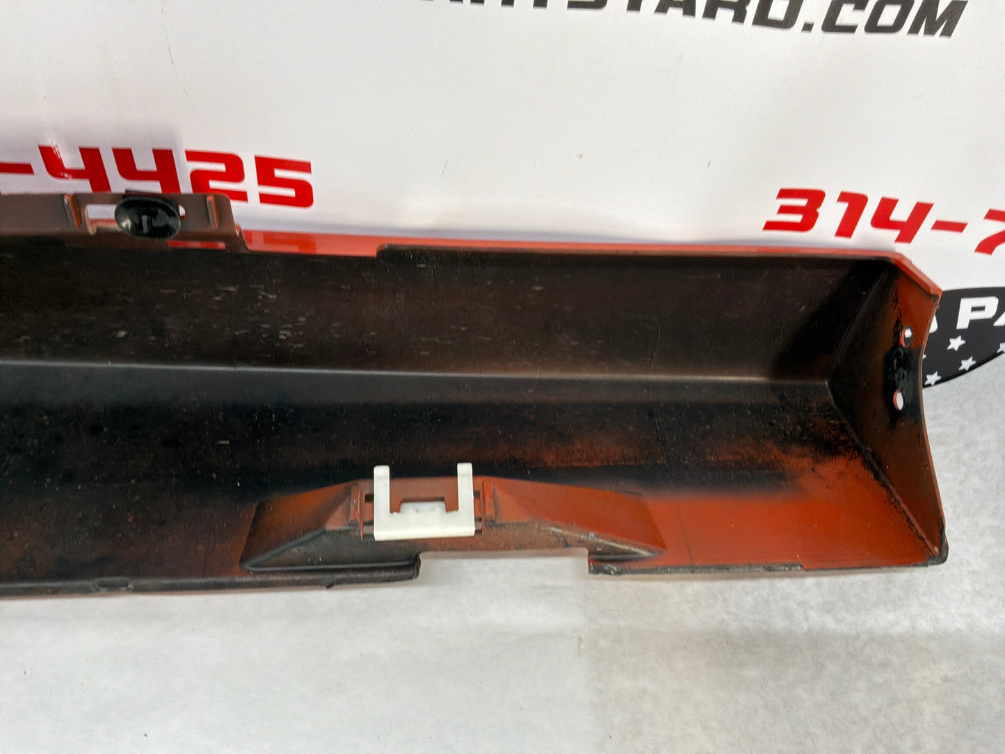 2008 Pontiac G8 Base LH Driver Rocker Molding Side Skirt Panel Trim Orange OEM