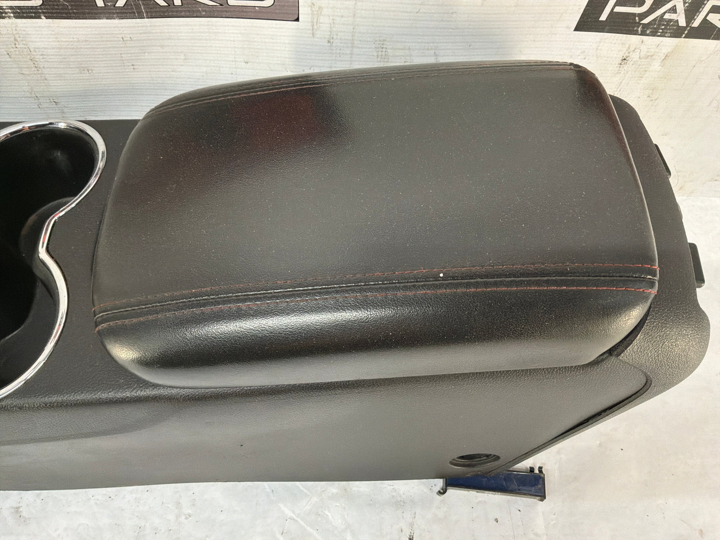 2014-2017 Chevy SS Sedan Caprice PPV Center Console Arm Rest OEM