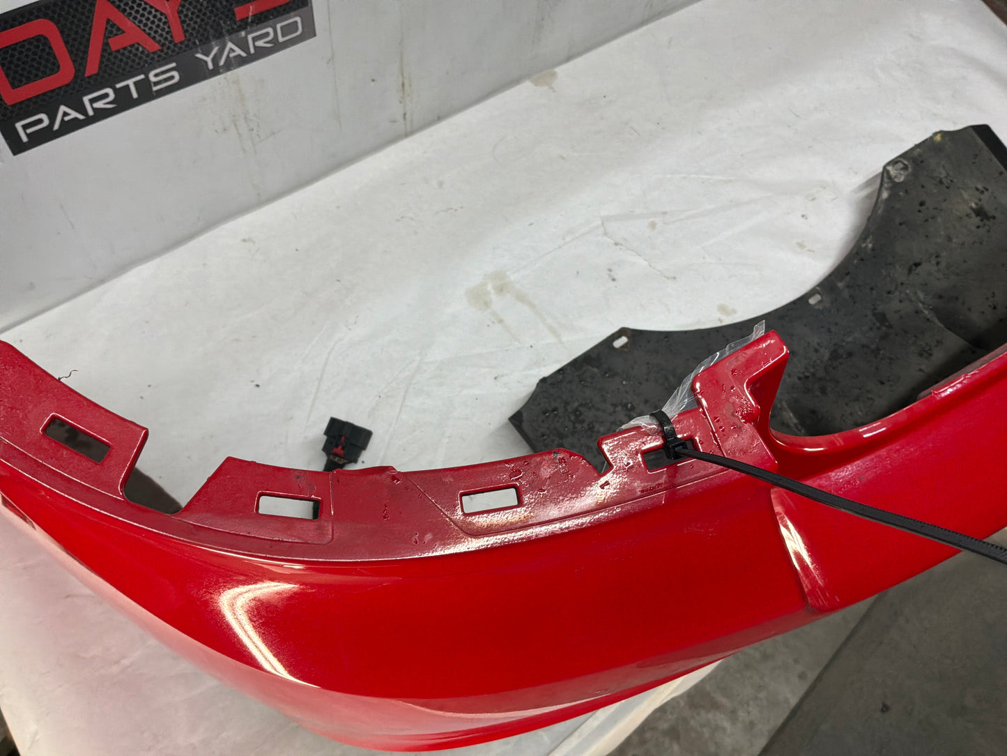 Rear bumper - Day's Parts Yard