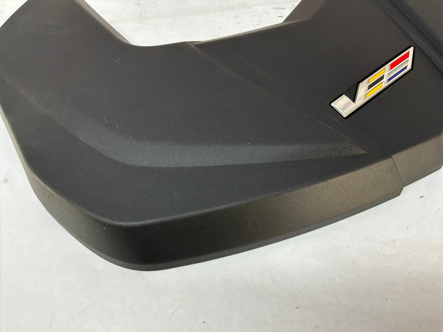 2016 Cadillac CTS-V V8 Engine Intake Manifold Cover Assembly OEM