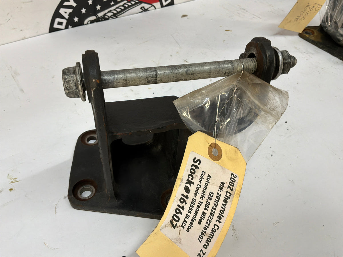 2002 Chevy Camaro Z28 Engine Motor Mounts OEM