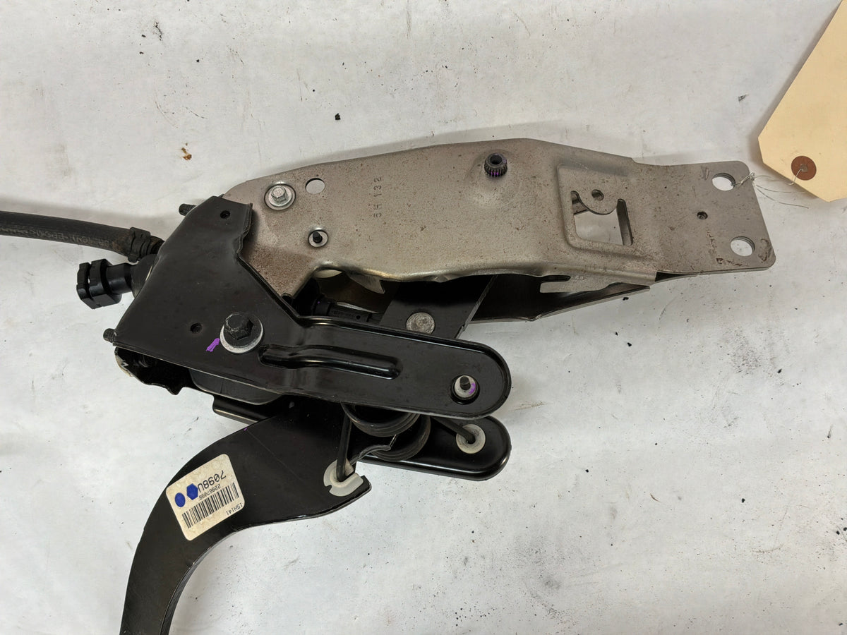 2015 Chevy Camaro SS 1LE Manual Transmission Pedal Brake Clutch Master Cylinder Assembly OEM