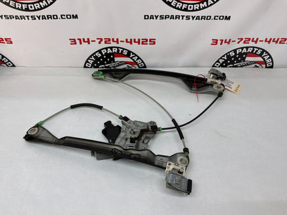 2017 Chevy SS Sedan RH Passenger Front Window Regulator Motor OEM