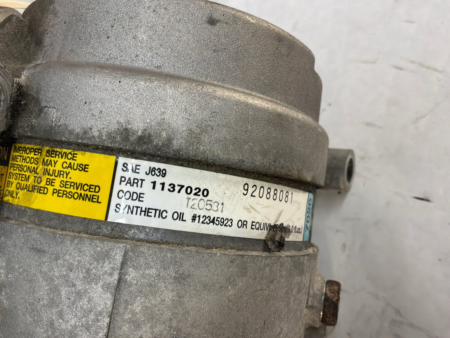 2004 Pontiac GTO AC Air Conditioner Compressor w/ Hardware OEM