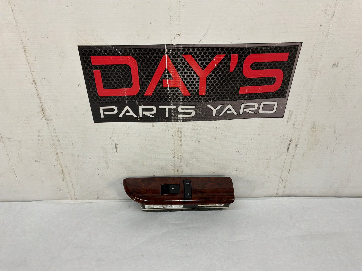 2012 Chevy Avalanche RH Passenger Front Side Door Accessory Switch Mount Plate