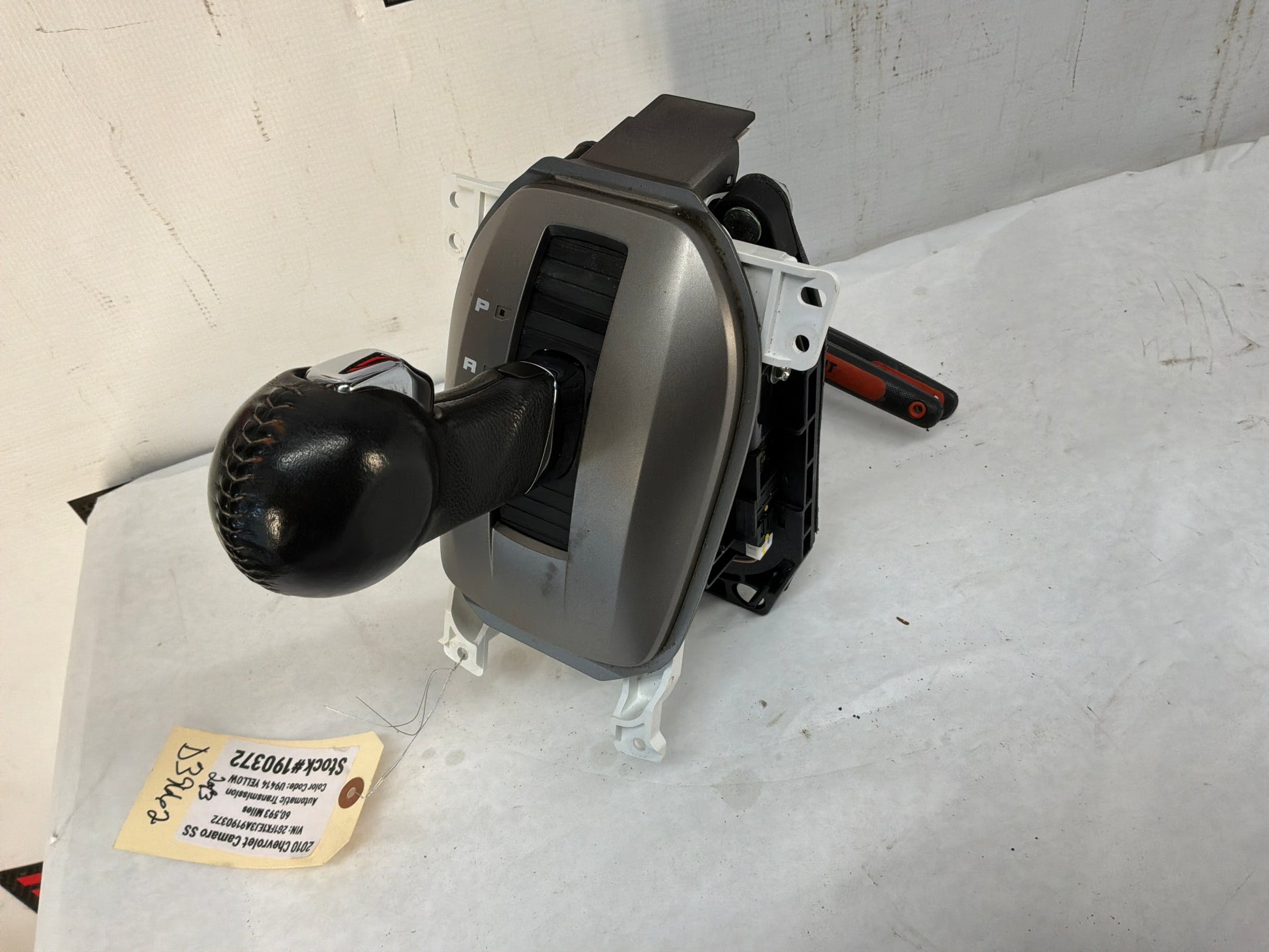 Dash w  enter console and Shifter - Day's Parts Yard