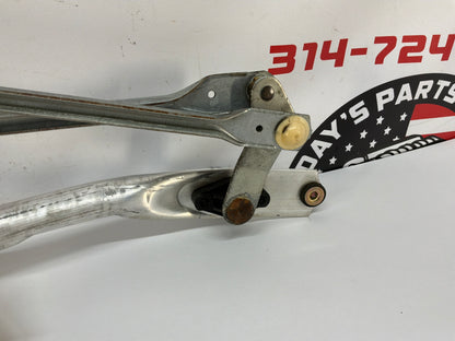 2002 Chevy Corvette Convertible Windshield Wiper Linkage Transmission w/ Motor OEM