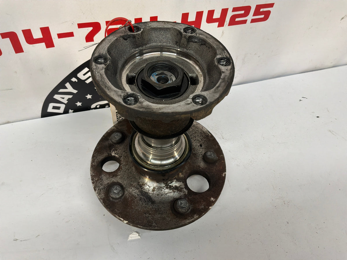 2005 Pontiac GTO Rear Wheel Axle Flange Hub OEM