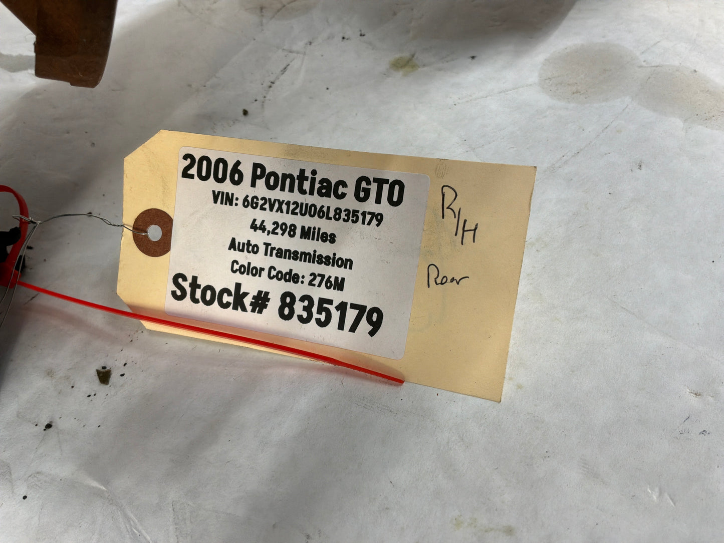 2006 Pontiac GTO RH Passenger Rear Suspension Spindle Hub Knuckle Control Arm OEM