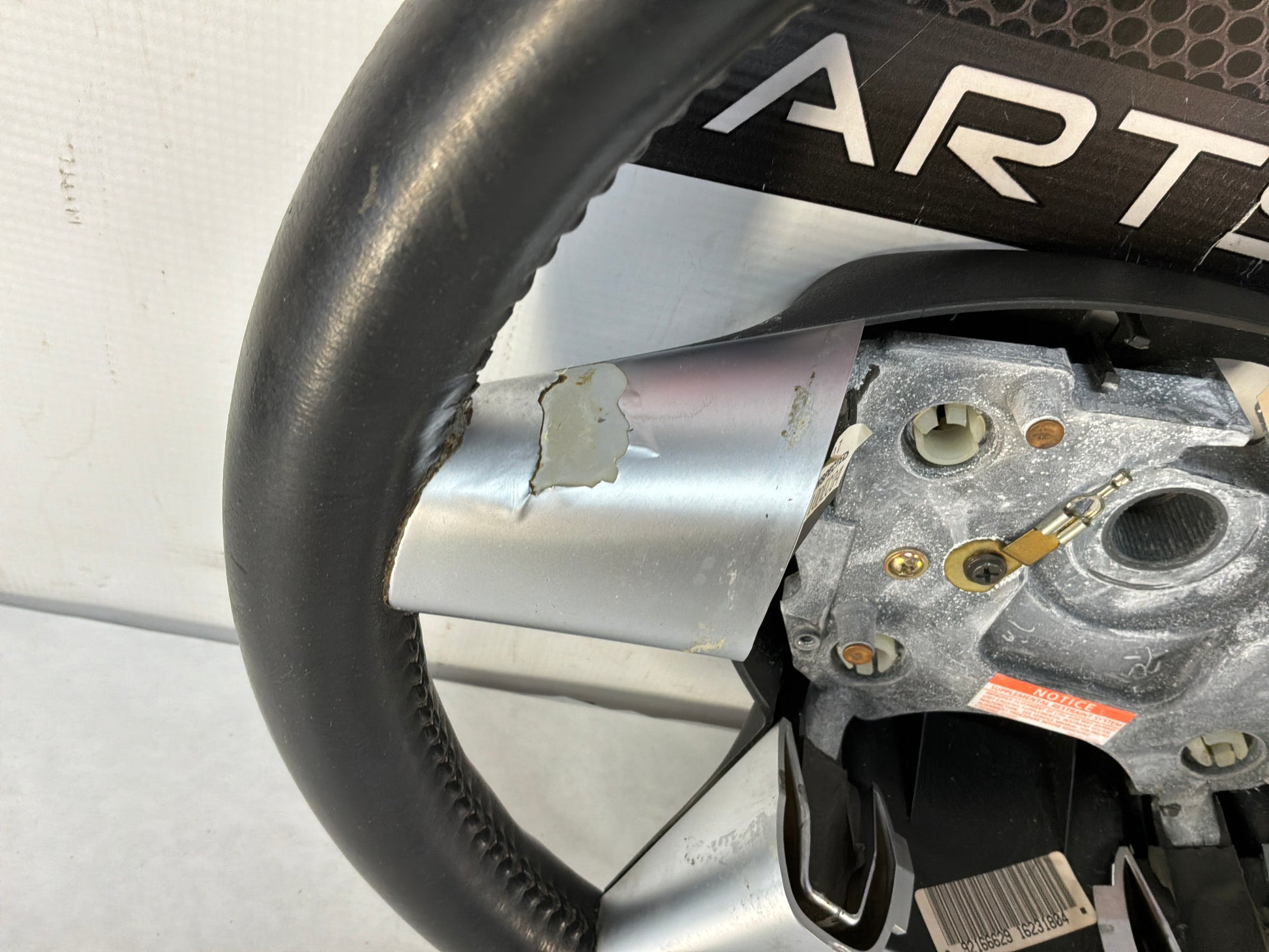 Steering wheel - Day's Parts Yard