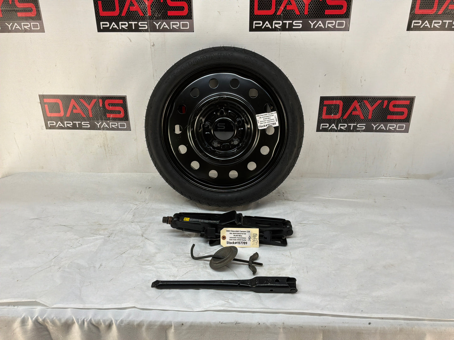 Spare tire w Jack kit - Day's Parts Yard