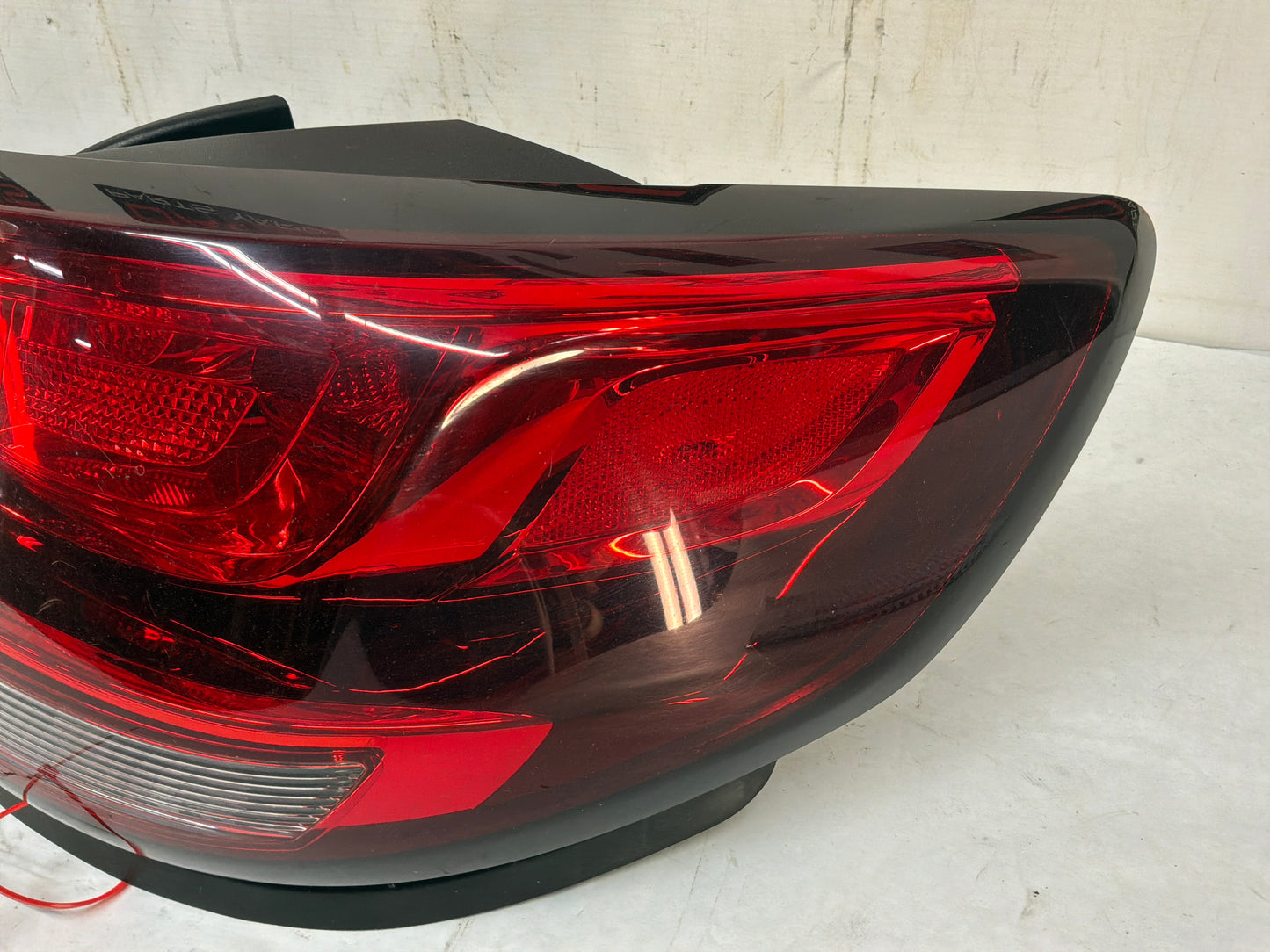 2017 Chevy SS Sedan RH Passenger Outer Tail Light Taillight Stop Lamp OEM