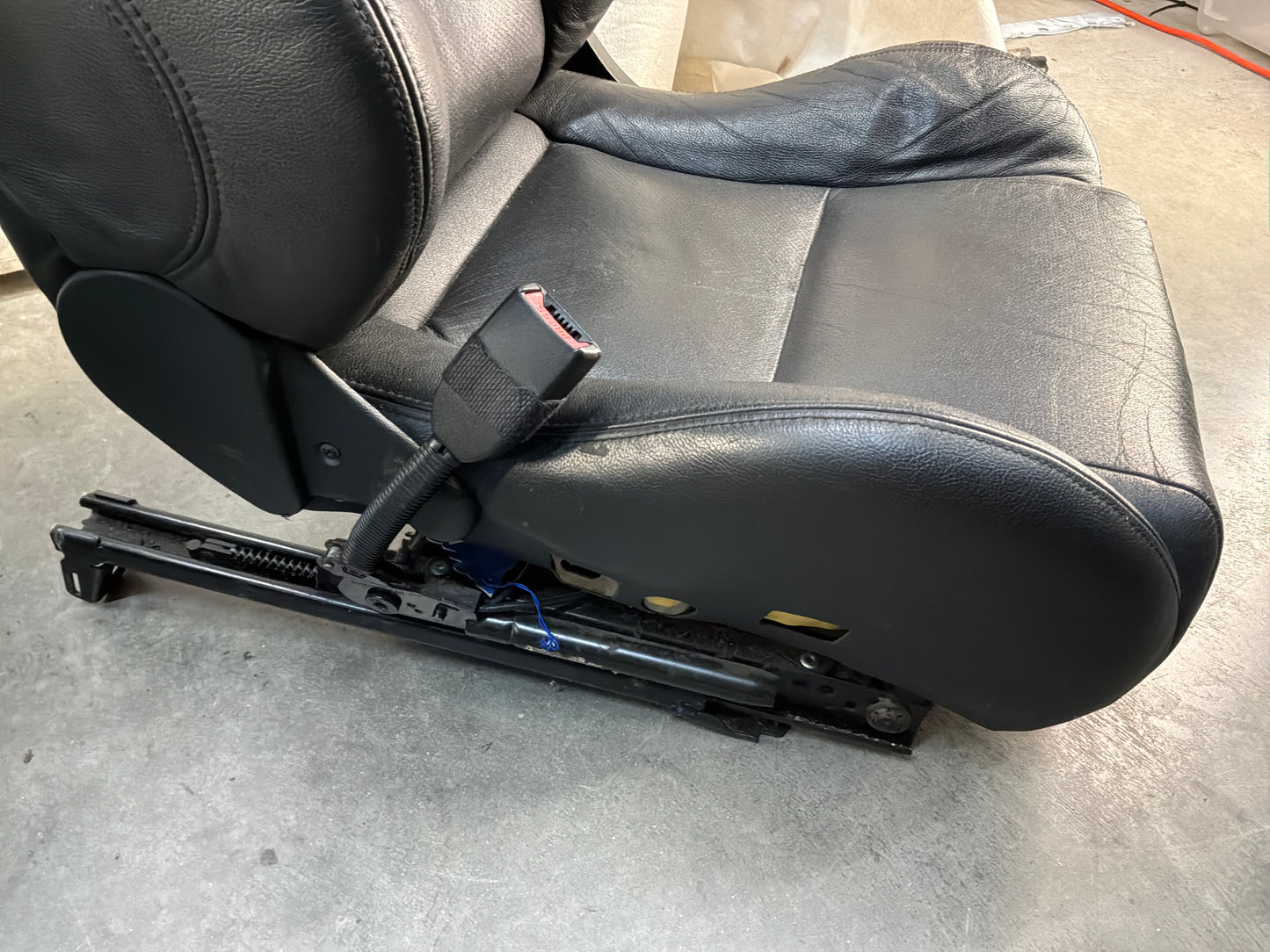 2005 Pontiac GTO Black Leather Front and Rear Seats Set OEM