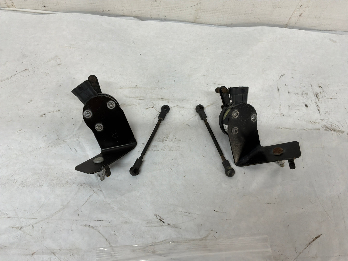 Rear ride height sensor - Day's Parts Yard