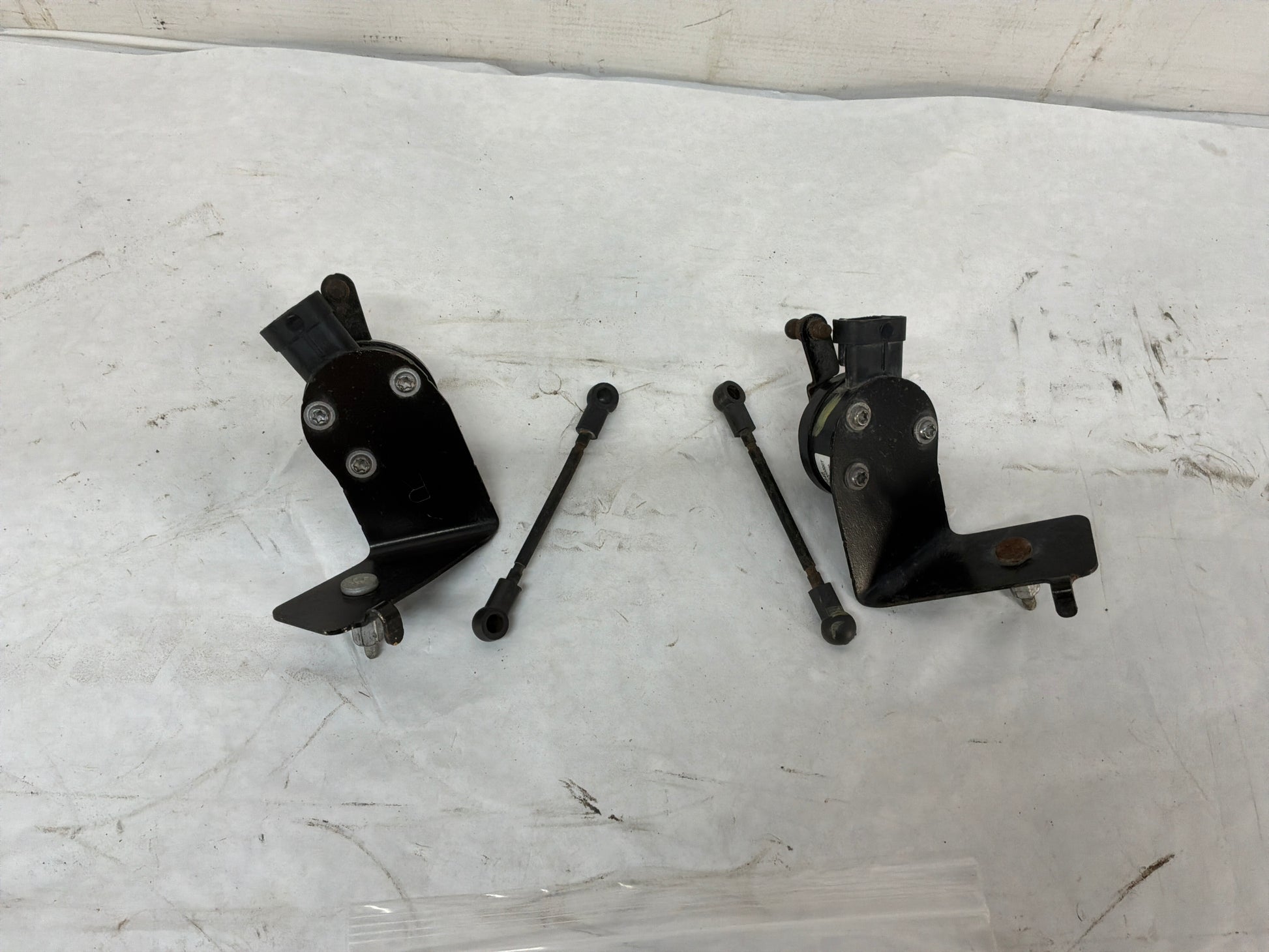 Rear ride height sensor - Day's Parts Yard