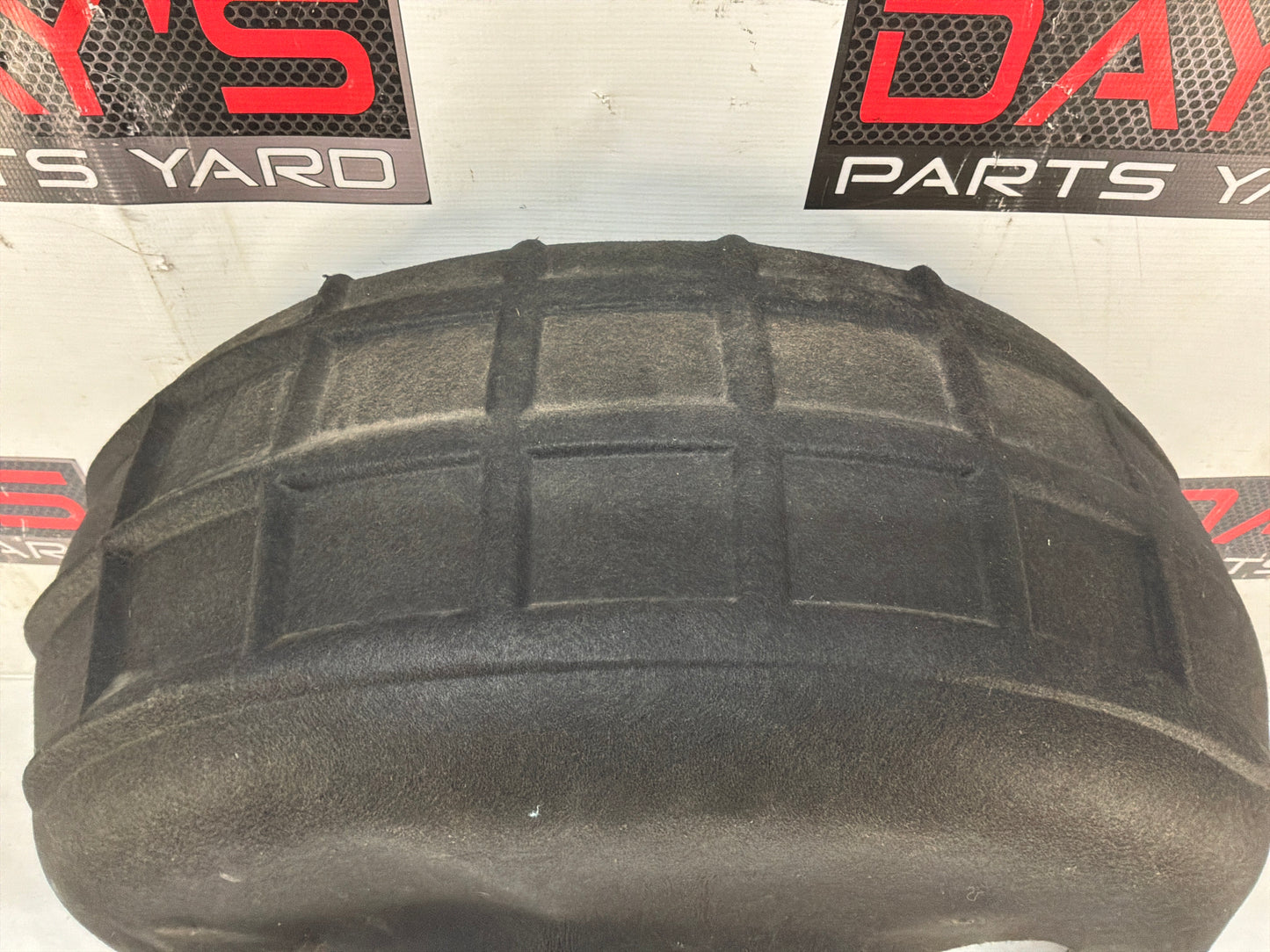 Lh rear wheel liner - Day's Parts Yard