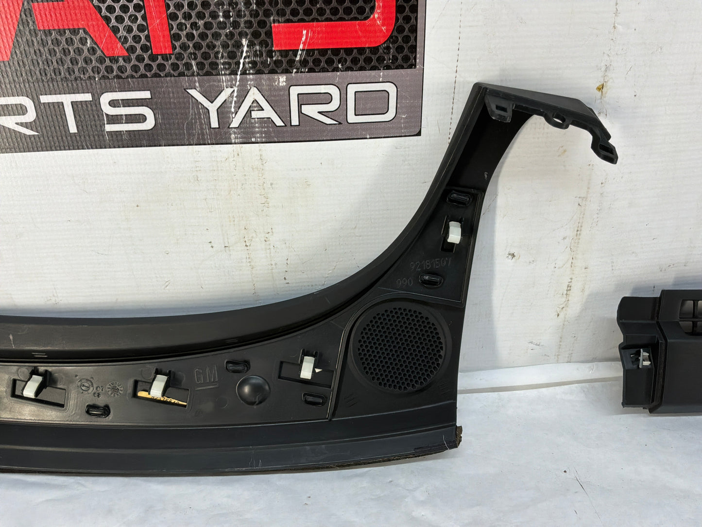 2008 Pontiac G8 GT RH & LH Dash Panels Center Cowl Defrost Trim Extensions OEM