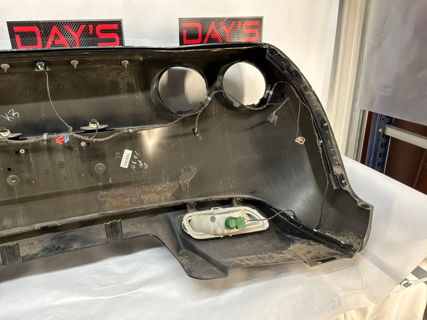 Rear bumper - Day's Parts Yard