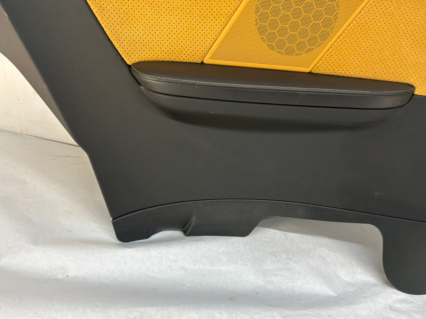 2011 Cadillac CTS-V Coupe LH Driver Rear Interior Quarter Door Panel Trim Saffron OEM